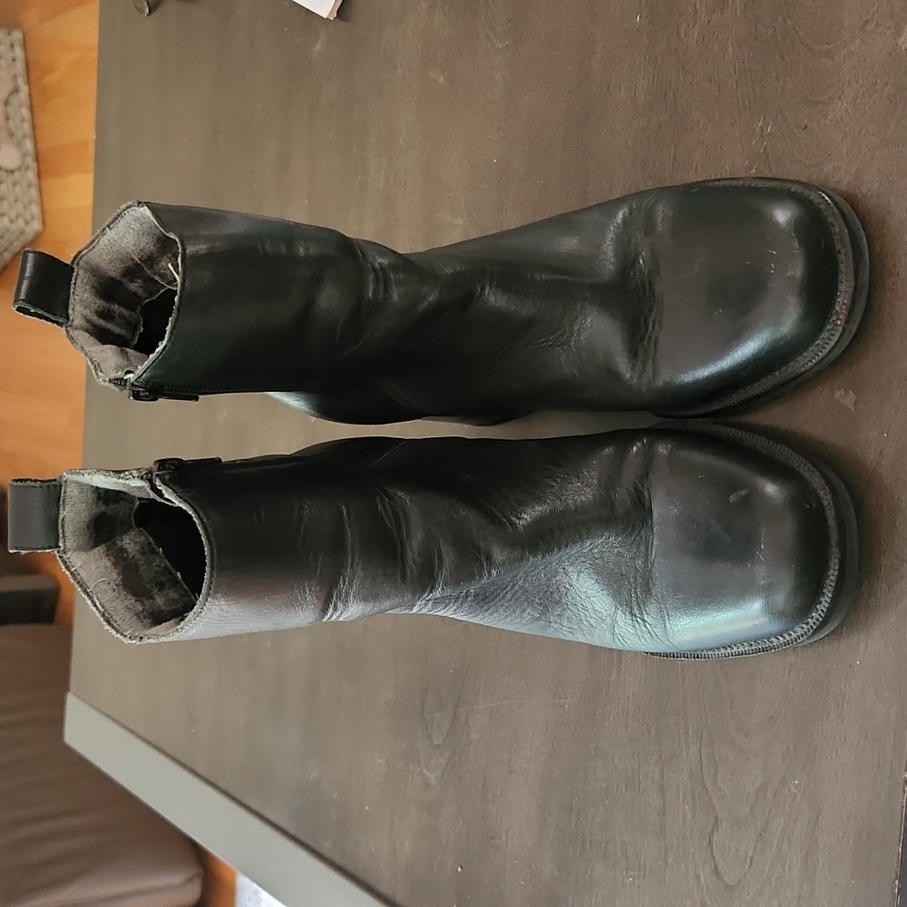 Leather boots